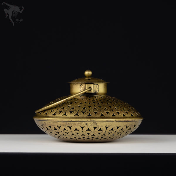 Yogis Degchi Dhoop Pot