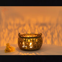 Flower Bloom Pot: Floral Craft, Artisan Blossoms