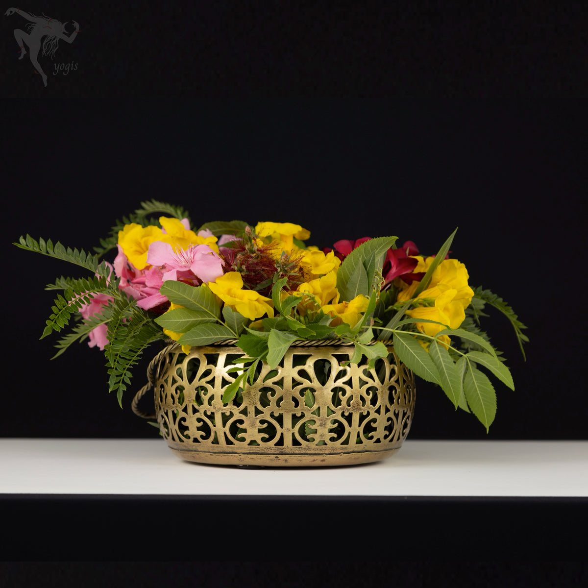 Flower Bloom Pot: Floral Craft, Artisan Blossoms
