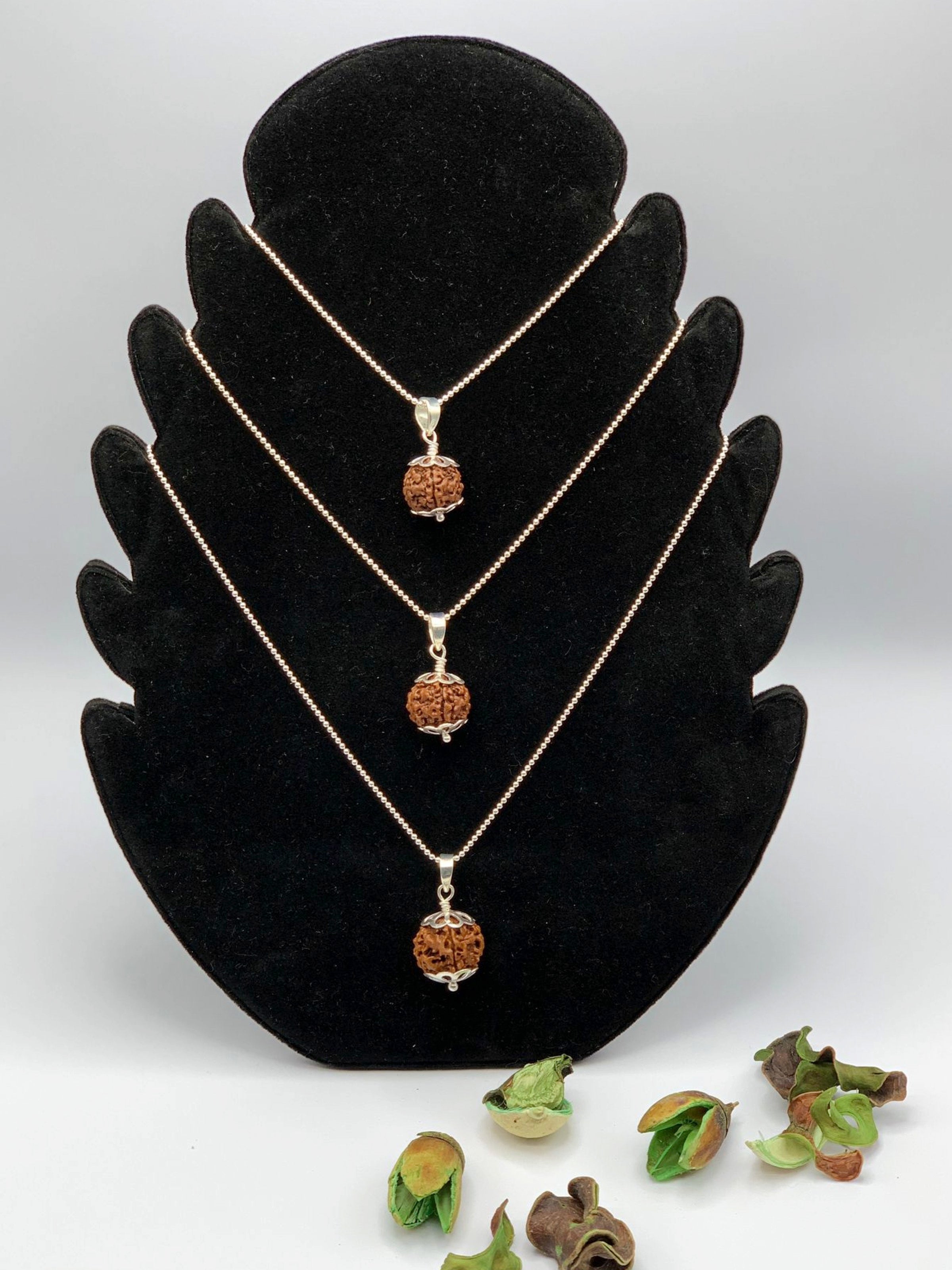 Silver chain deals with rudraksha pendant